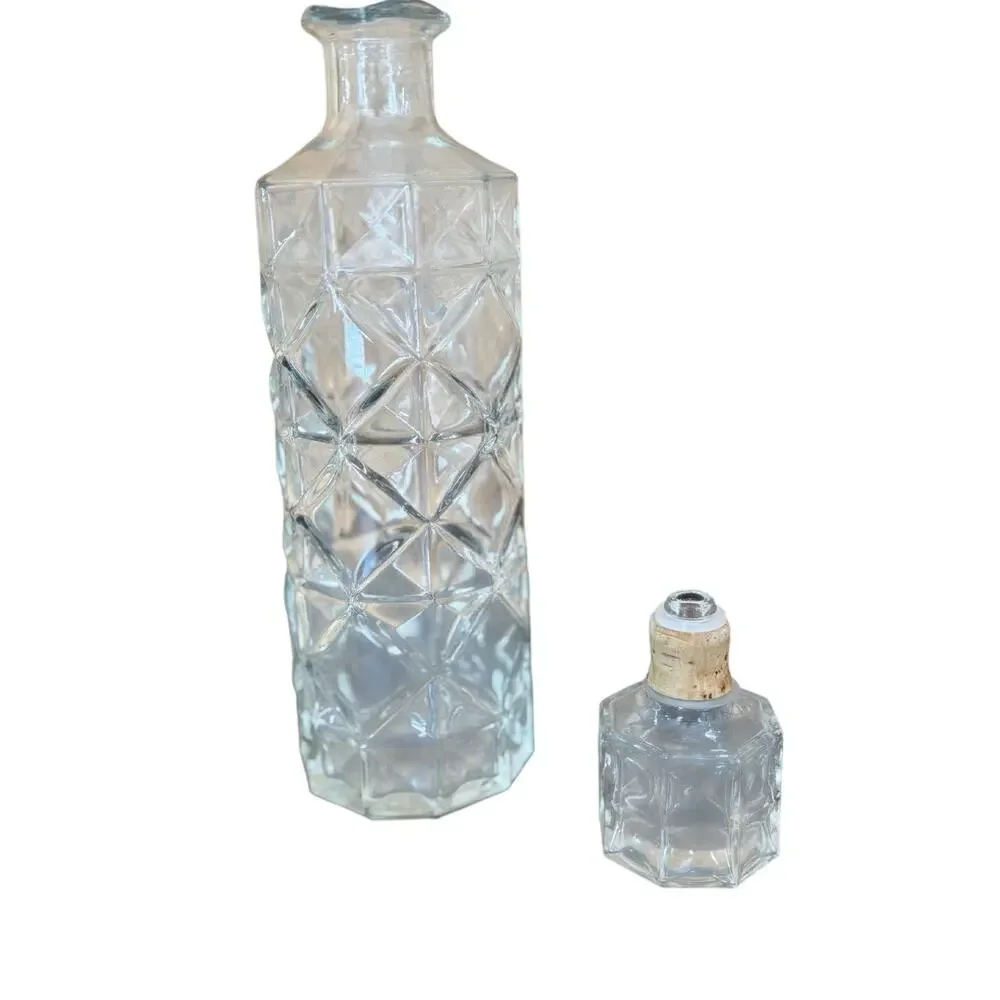 Vintage Mid Century Diamond Pattern Glass Whiskey Decanter 1950s/60s 12”